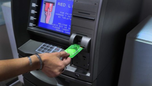 Empleados públicos provinciales: Cronograma de pago del aumento esta semana