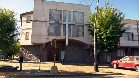 La heladera solidaria de la Parroquia Luján necesita ayuda para seguir combatiendo el hambre