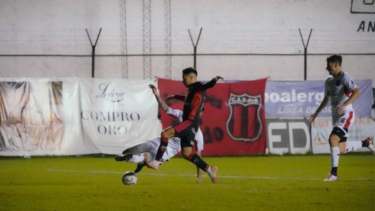 Colón cayó ante Defensores de Belgrano y no pudo cortarse