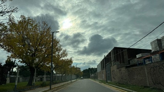 Martes muy frío: la mínima fue de 2 grados en Santa Fe y el cielo está algo nublado