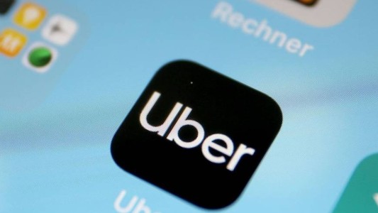 Poletti aseguró que está dispuesto a discutir la regulación de Uber