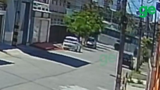 Se accidentó un ex jugador de Colón con su hijo