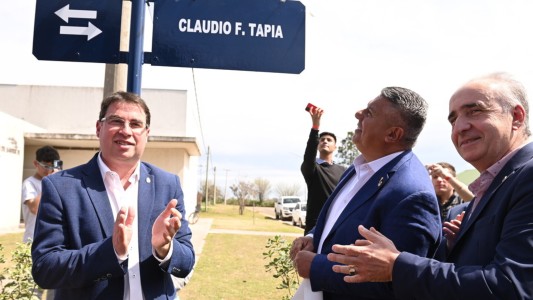 Homenaje inesperado en Santa Fe: Inauguraron una calle con el nombre de 'Chiqui' Tapia