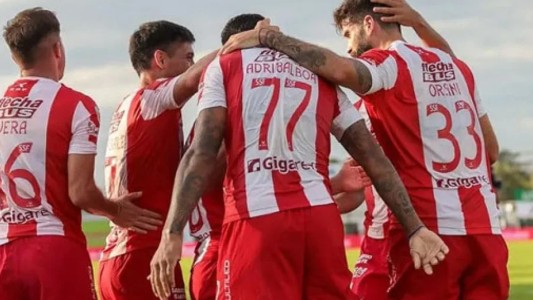 Unión visita a Sarmiento con la mira en la punta