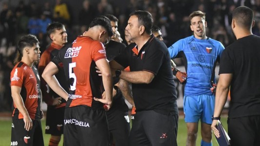 Colón fuera del Reducido: ¿continuará Osella siendo el director técnico?