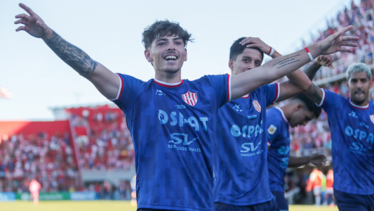 Unión ganó de local y se atreve a soñar con la Libertadores