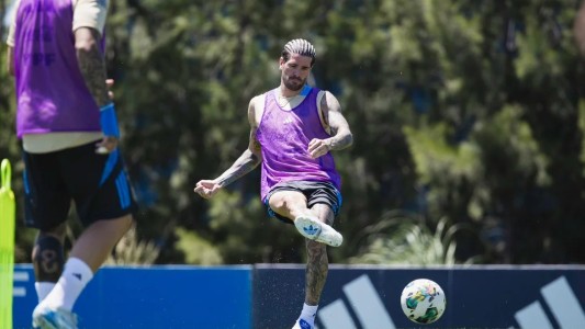 La Selección argentina tuvo su último entrenamiento antes de viajar a Paraguay