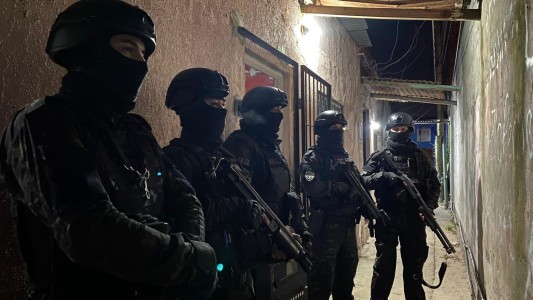 Seis detenidos en una causa que investiga amenazas a dirigentes de Unión