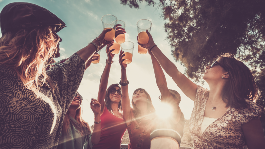 20 de Julio: ¿Por qué se celebra el Día del Amigo en Argentina?