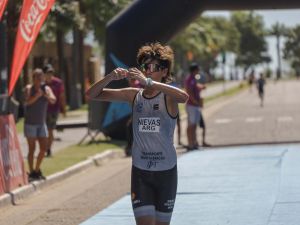 Triatlón de alto nivel en Santa Fe: atletas destacaron circuito y organización