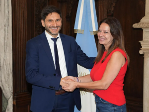 Pullaro firmó acuerdo con ANSES: Nación pagará $120.000 millones por la deuda previsional