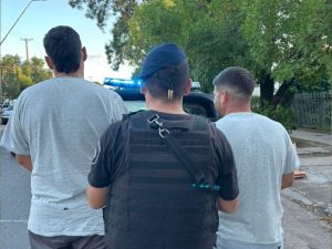 Dos detenidos tras denuncia de vecinos por disparos de arma de fuego