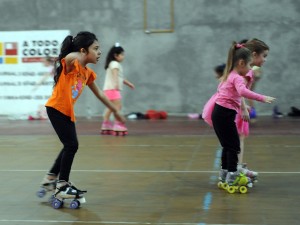 Las actividades deportivas en los barrios continúan todo el verano