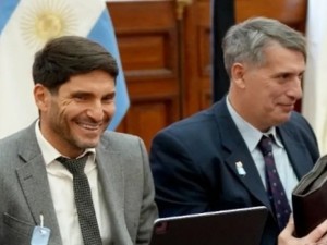 Santa Fe colocó un bono de USD 800 millones en Wall Street para obras provinciales