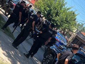 Intensa persecución policial terminó con dos detenidos en la ciudad