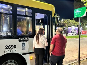 Recuerdan los días, horarios y recorrido de la línea que va a los boliches