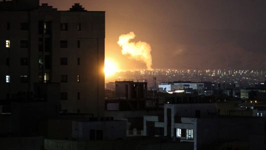 Más ataques caen sobre Teherán en "nueva fase" de la guerra anunciada por Israel