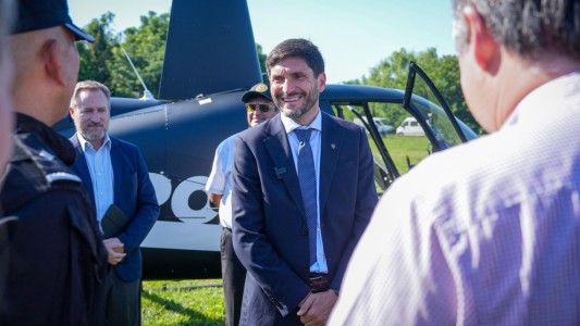 90 camionetas y un helicóptero fueron entregados para tareas de patrullaje