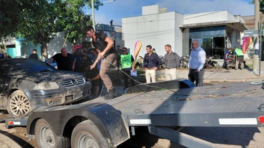 Se retiraron más de 230 vehículos abandonados en la Seccional 10ª de la ciudad de Santa Fe