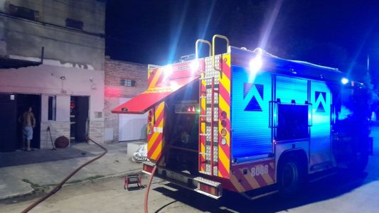 Se incendió una vivienda en barrio Centenario