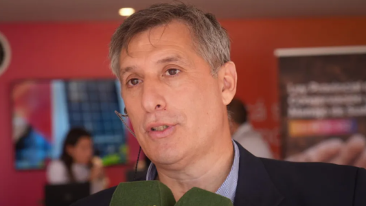 Pablo Olivares anunció un plan de desendeudamiento para empleados públicos de Santa Fe