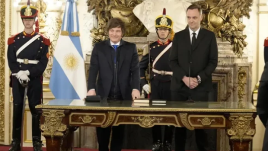 El apoyo de Milei a Adorni: “Muchas cosas que se dicen no tienen ni el más mínimo sentido”