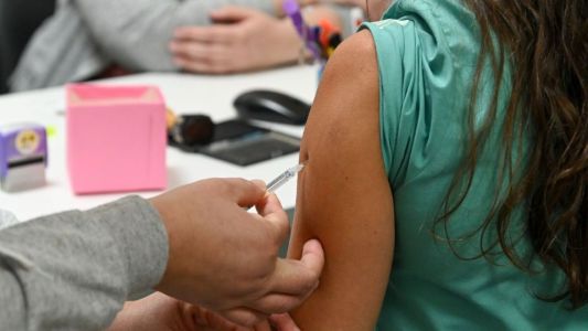 Nuevos puntos de vacunación itinerante contra gripe, neumonía y VSR