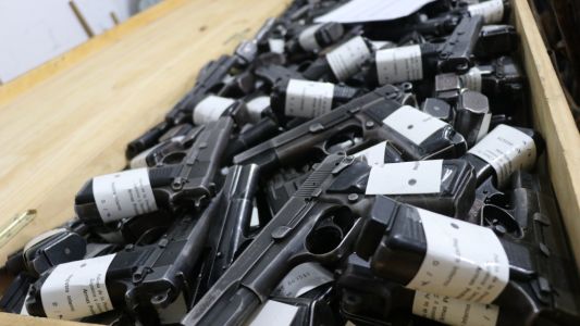 Imputaron a un hombre por comprar armas de forma legal y desviarlas al mercado negro
