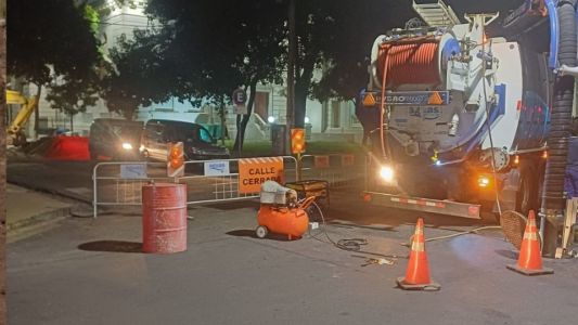 Barrio Sur: Aguas Santafesinas reparó el hundimiento en calle 3 de Febrero