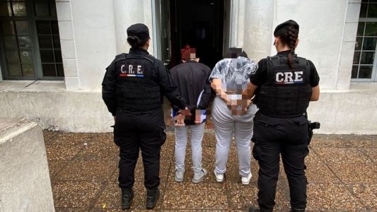 Allanamiento en barrio Las Flores: detuvieron a dos mujeres y secuestraron cocaína