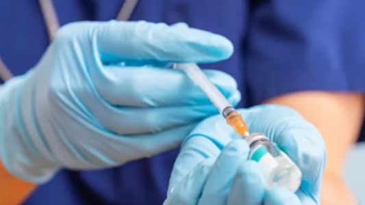 Rusia planea incluir vacunas contra el cáncer en el programa de seguro médico en 2026