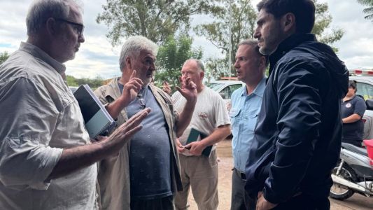 Pullaro estuvo en Villa Minetti y supervisó situación de la localidad