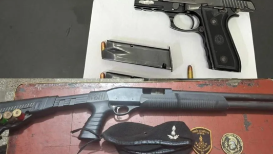 Operativos en Santa Fe: dos detenidos y secuestro de armas en San Agustín y Alto Verde