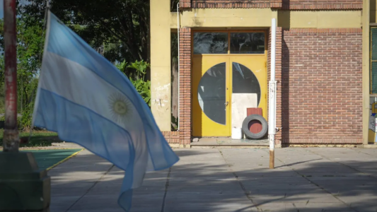 Ataque en San Cristóbal: la Justicia ordenó suspender las clases en la Mariano Moreno