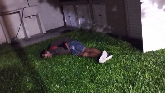 Un delincuente cayó desde altura tras intentar fugarse de una vivienda