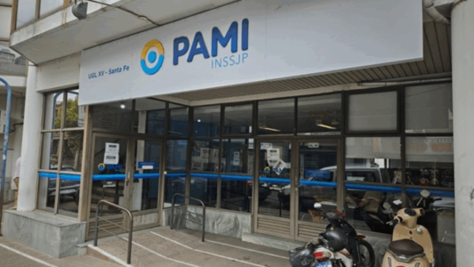 Trabajadores del PAMI reclamaron por mejoras en las prestaciones y en los salarios