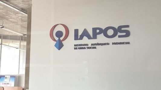 IAPOS: advierten sanciones a médicos que cobren "plus" y agilizan reintegros