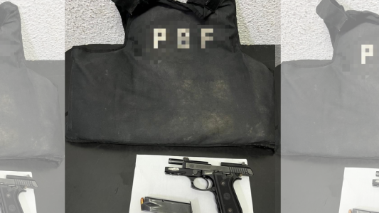 Persecución nocturna en Santa Fe: detuvieron a un hombre con un arma