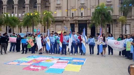 Estudiantes lanzan “Yo quiero estar en la escuela” contra la violencia