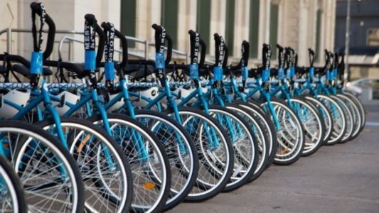 UNL entrega 25 bicicletas a estudiantes: apuesta por la movilidad sostenible