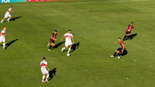 Un desdibujado Colón fue superado y perdió ante Deportivo Morón