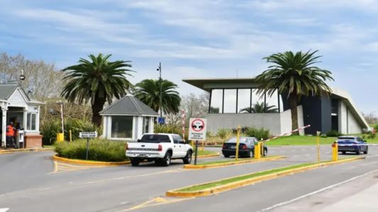 Investigan pagos millonarios de la AFA a una empresa vinculada a la mansión de Pilar y Toviggino