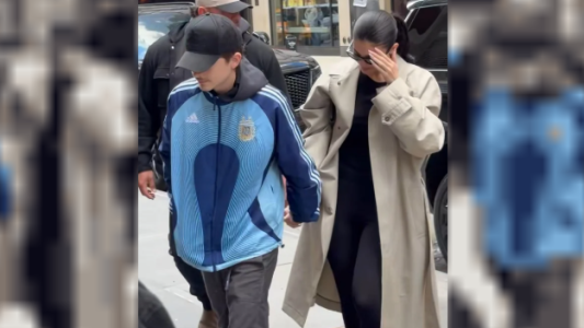 Timothée Chalamet sorprendió con un buzo de la Selección Argentina en Broadway