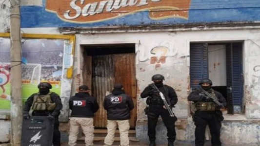 Desbarataron un punto de venta de droga en Santa Fe: hay 12 detenidos
