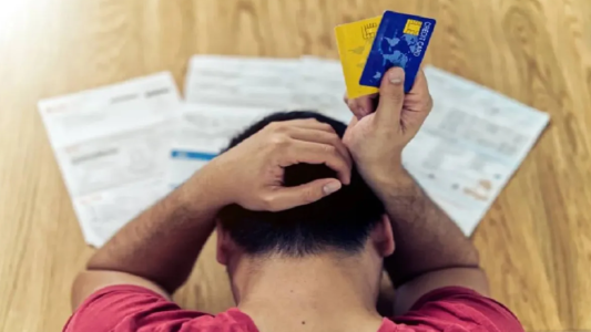 Lanzaron un programa para aliviar deudas de trabajadores y jubilados