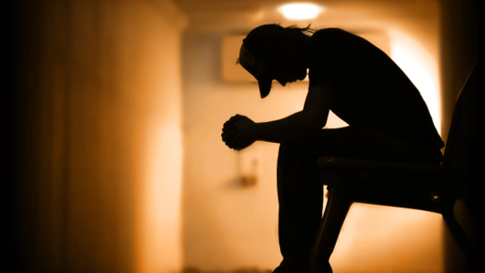 Santa Fe: los suicidios superaron ampliamente a los homicidios durante 2025
