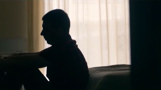 Salud mental en Argentina: crece la preocupación por el impacto de las redes, el agotamiento y el uso temprano del celular