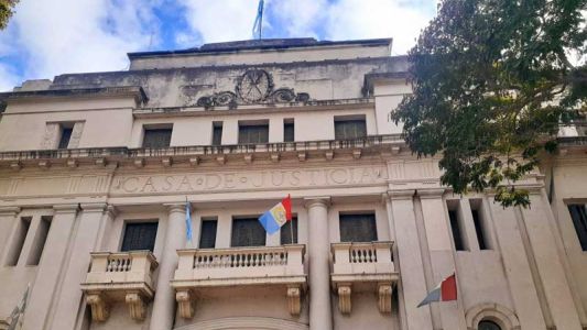 Drogó y abusó sexualmente de su hija adolescente: fue condenado a 16 años de cárcel