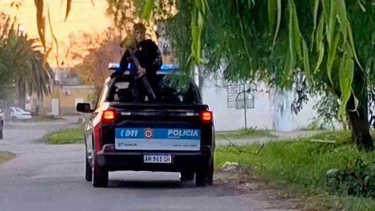 Tarde de tensión en Villa del Parque: denunciaron un robo, agredieron a la policía y hubo media hora de balacera