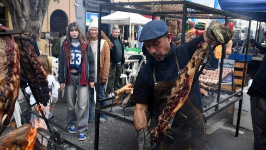 Entre acordes y platos típicos, Santa Fe revivió los “Sabores de nuestra historia"